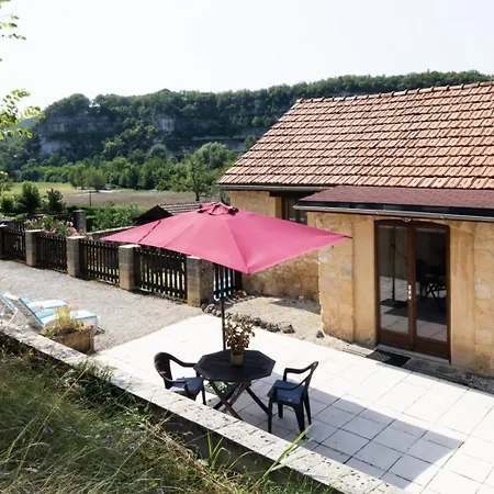 Lejlighed Hay Barn - Spacious With Private Terrace And Incredible View, Shared Swimming Pool *